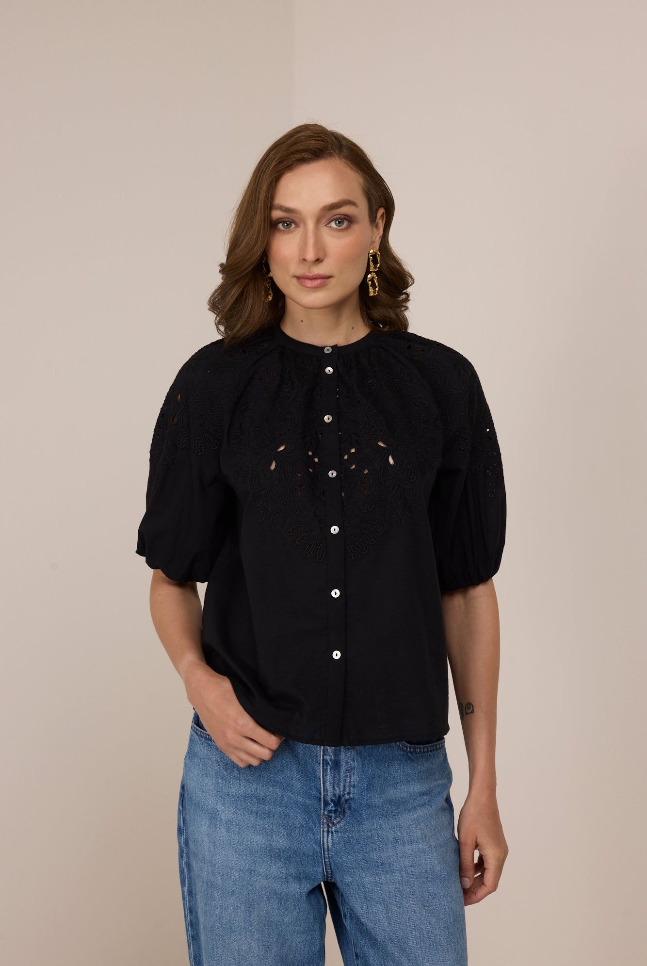 Black-01
