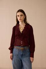 Beau Blouse