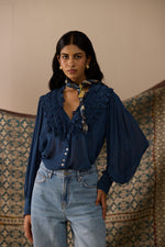 Beau Blouse