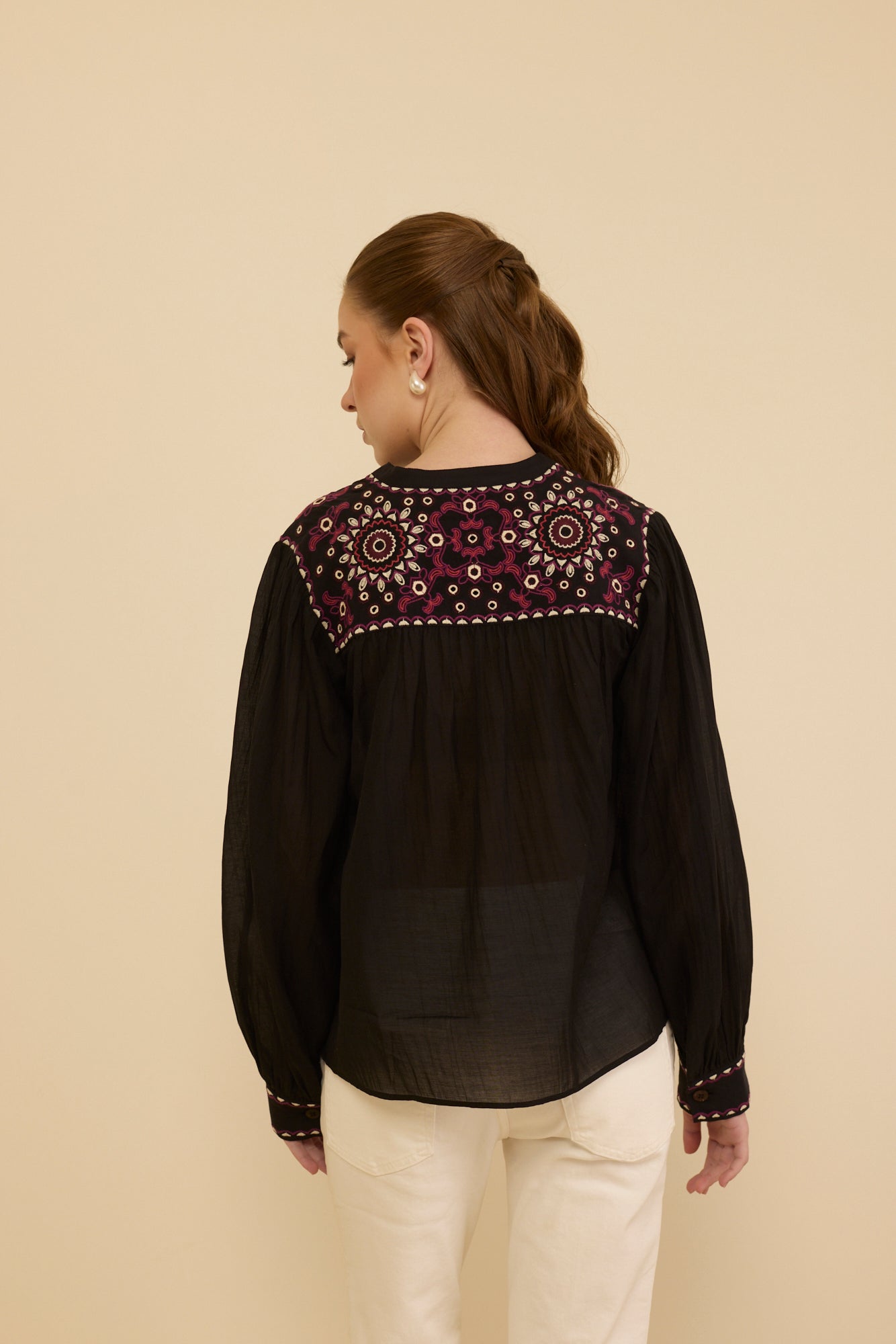 Black-05
