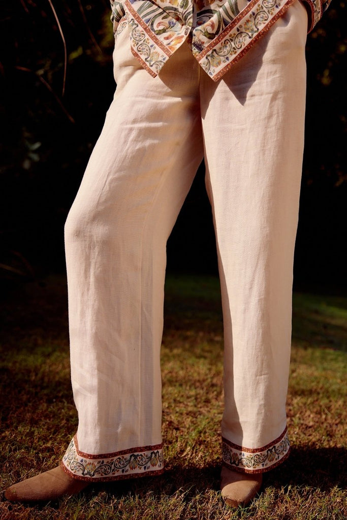 arkitaip - The Wabi Pleated Linen Trousers in off-white | arkitaip